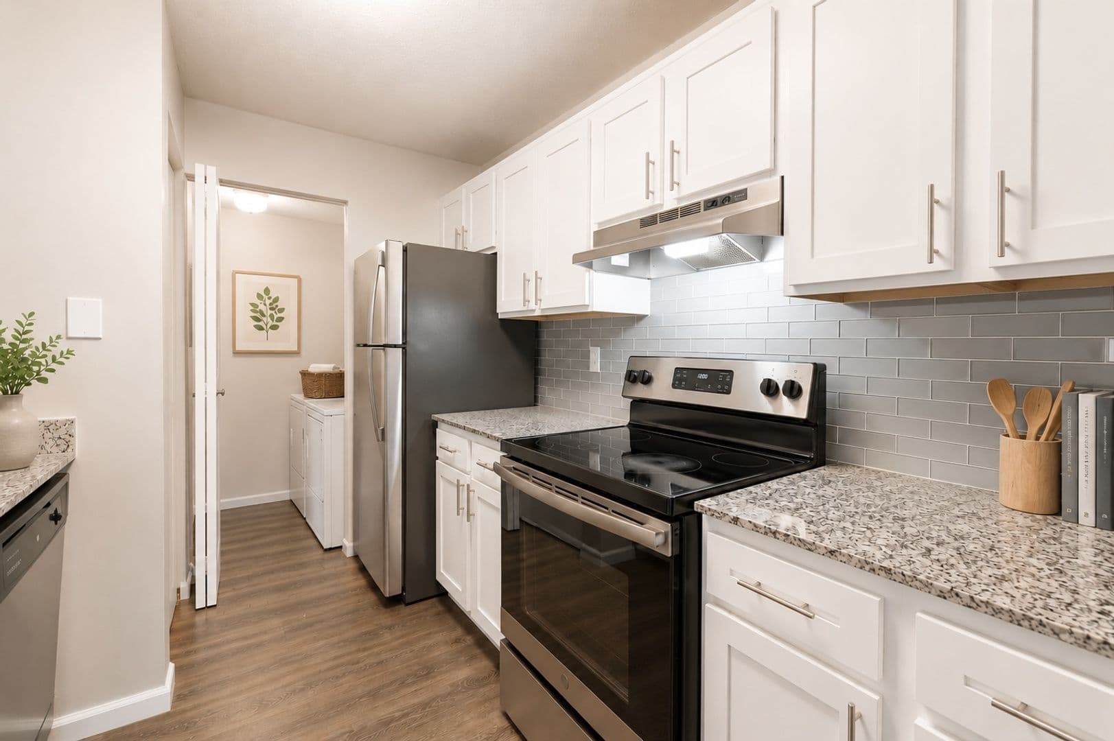 Moon Township Apartment: 916 Beaver Grade Road