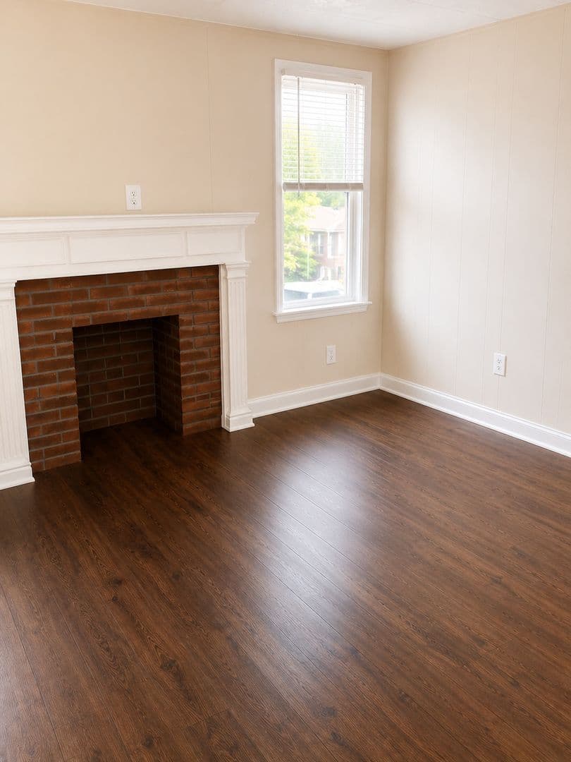 Dormont Apartment: 1127-1133 McNeilly Ave