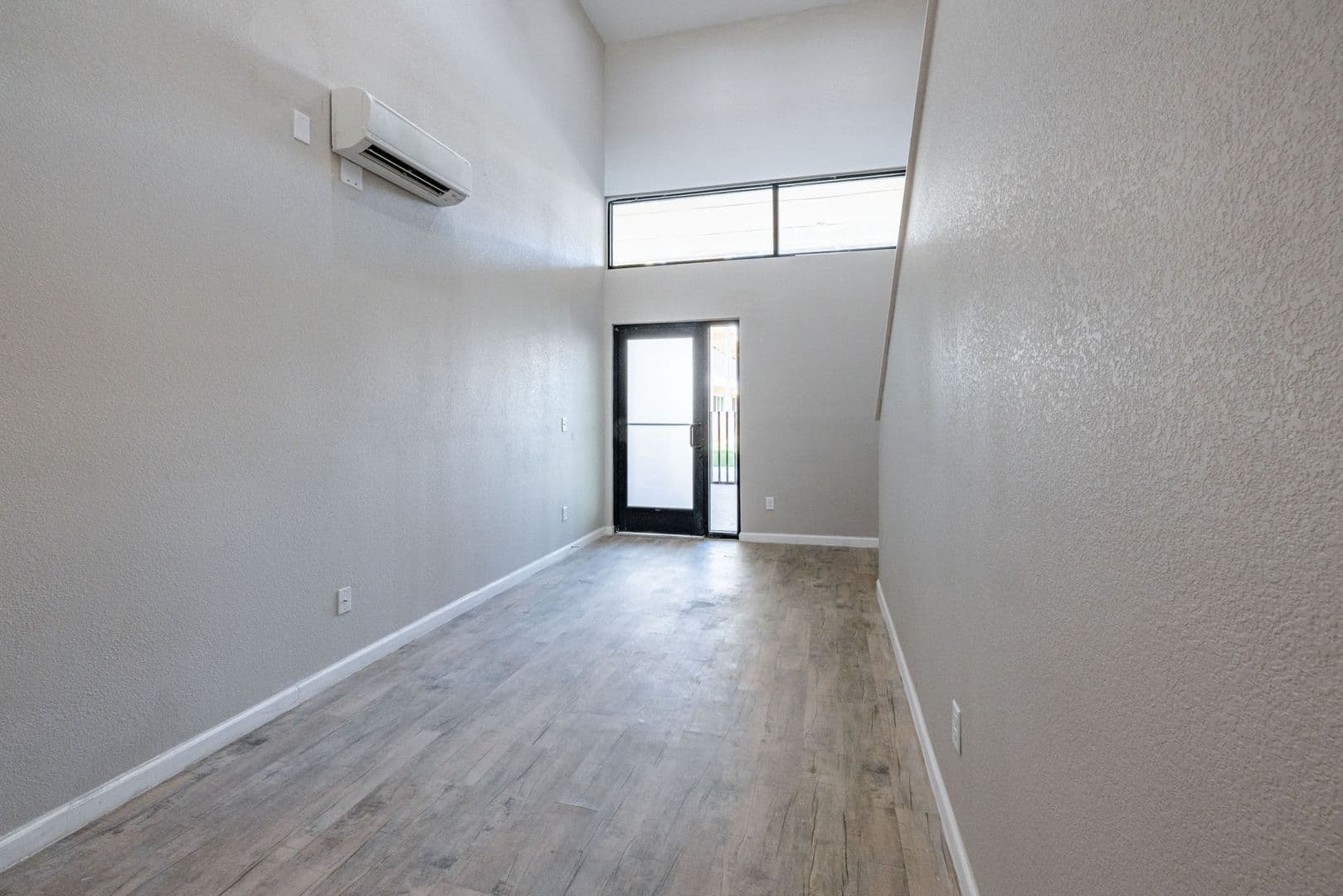 Austin Apartment: 9220 North Interstate Highway 35