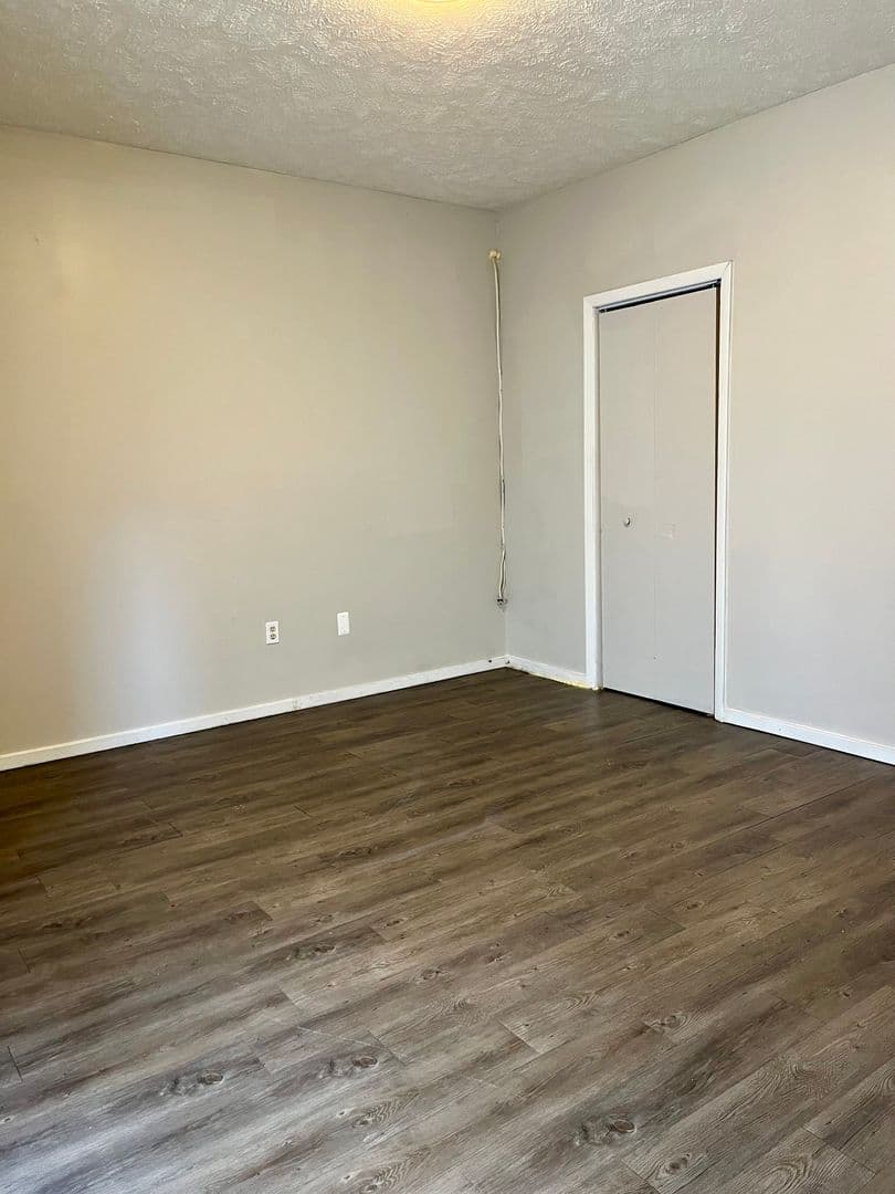 Pittsburgh Apartment: 3408 Parkview Avenue