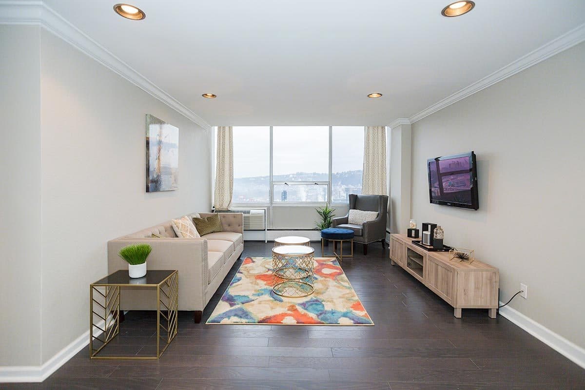 Pittsburgh Apartment: 625 Stanwix Street