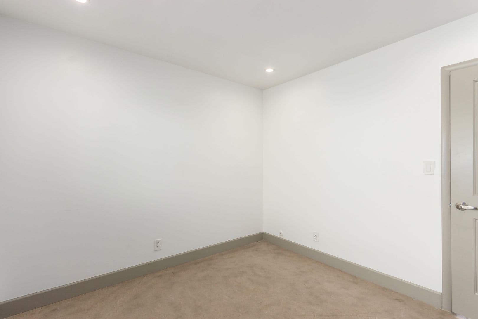 Phoenix Apartment: 4538 N 8th Place