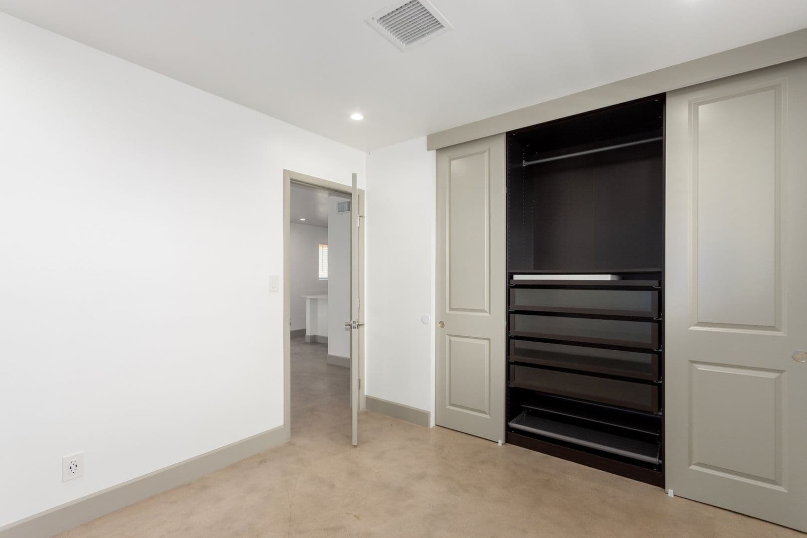 Phoenix Apartment: 4538 N 8th Place