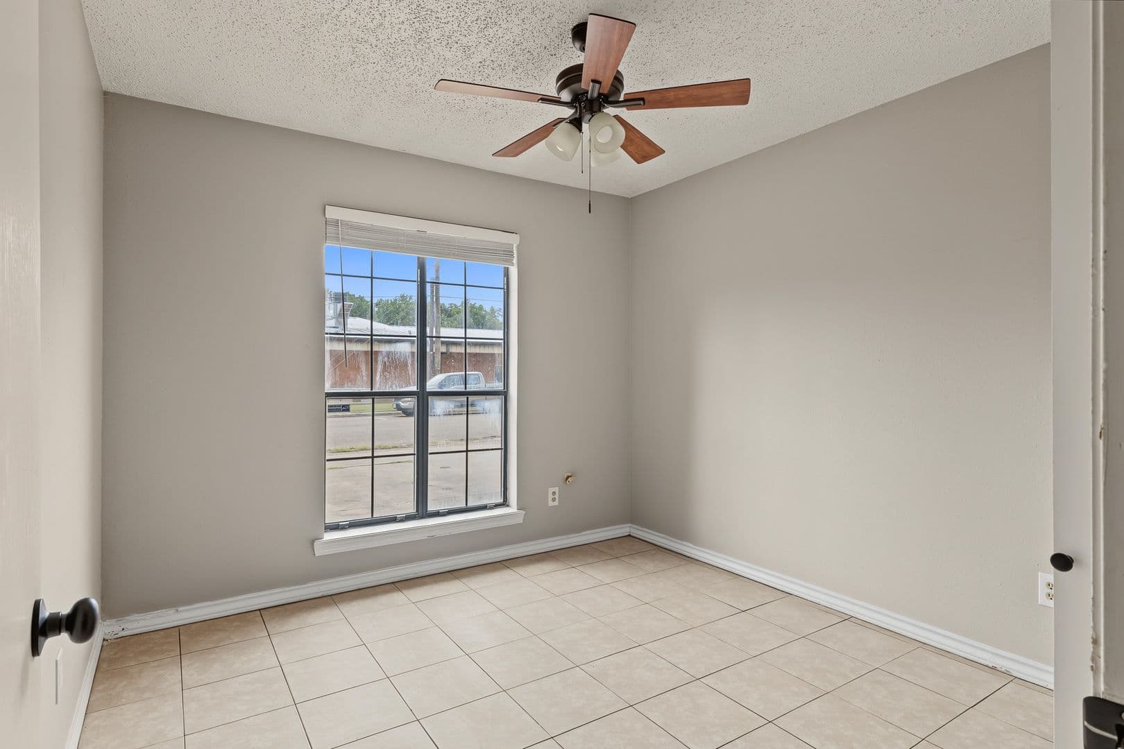 Texarkana Apartment: West 25th Street