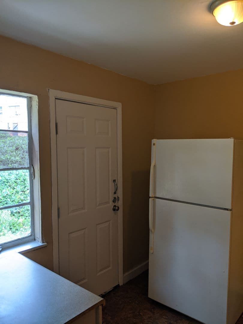 Birmingham Apartment: 236 21st Avenue South