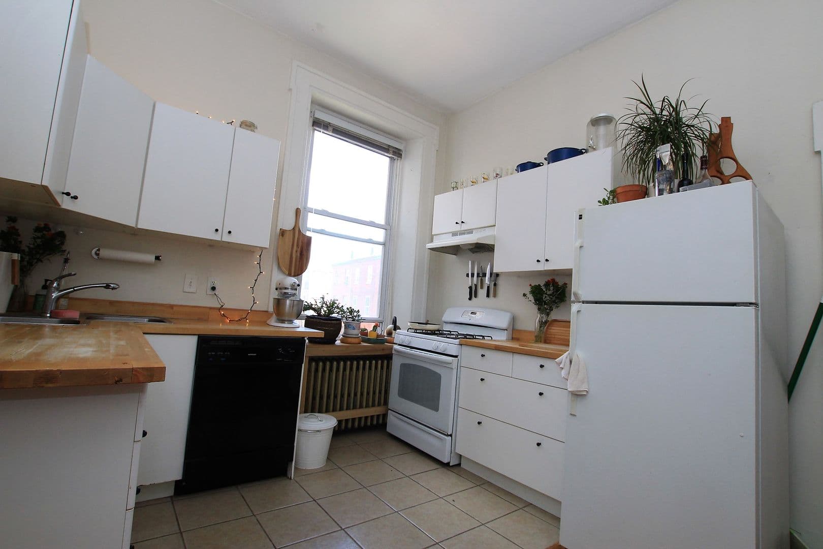 Philadelphia Apartment: 717 North 5th Street 2F