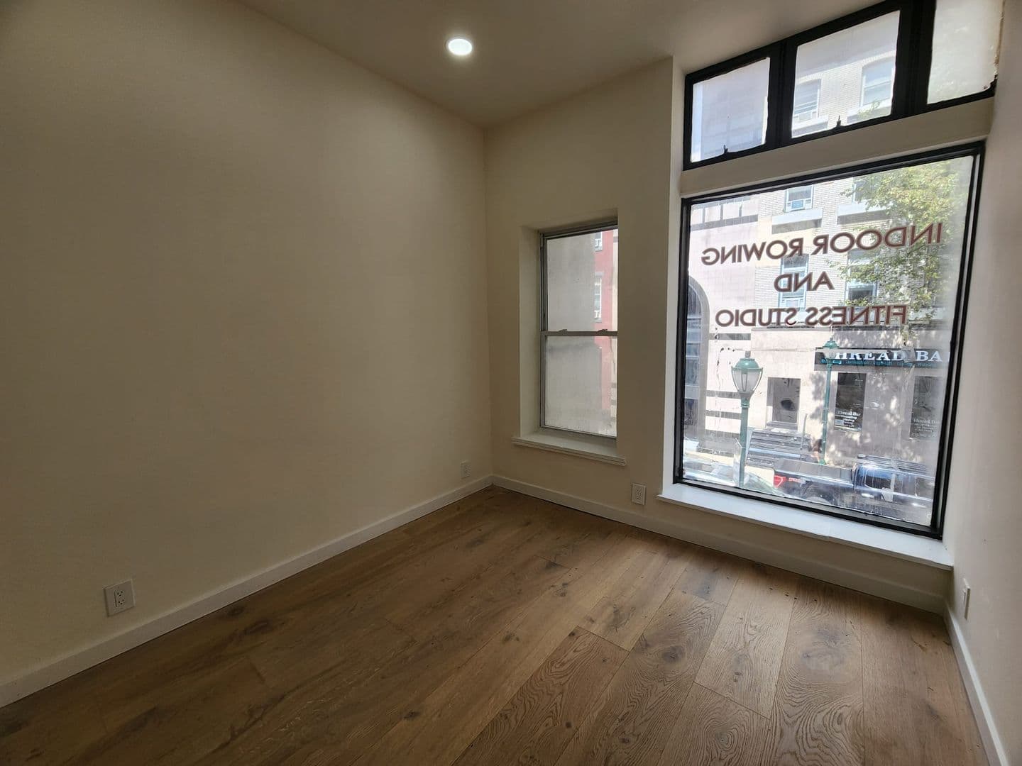 Philadelphia Apartment: 2006 Chestnut Street - 2A
