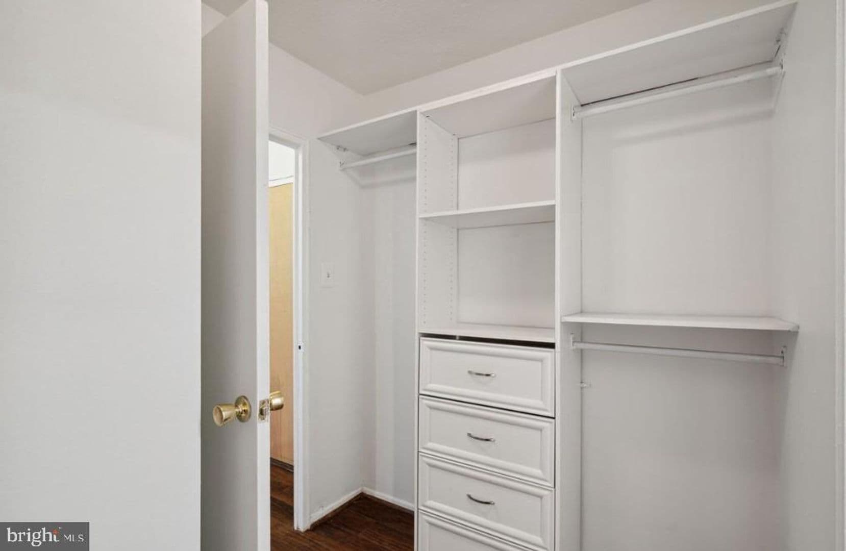 Philadelphia Apartment: 2101 Chestnut St