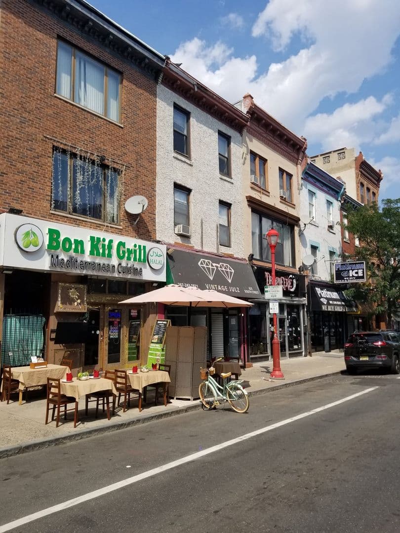 Philadelphia Apartment: 623 South street 2R
