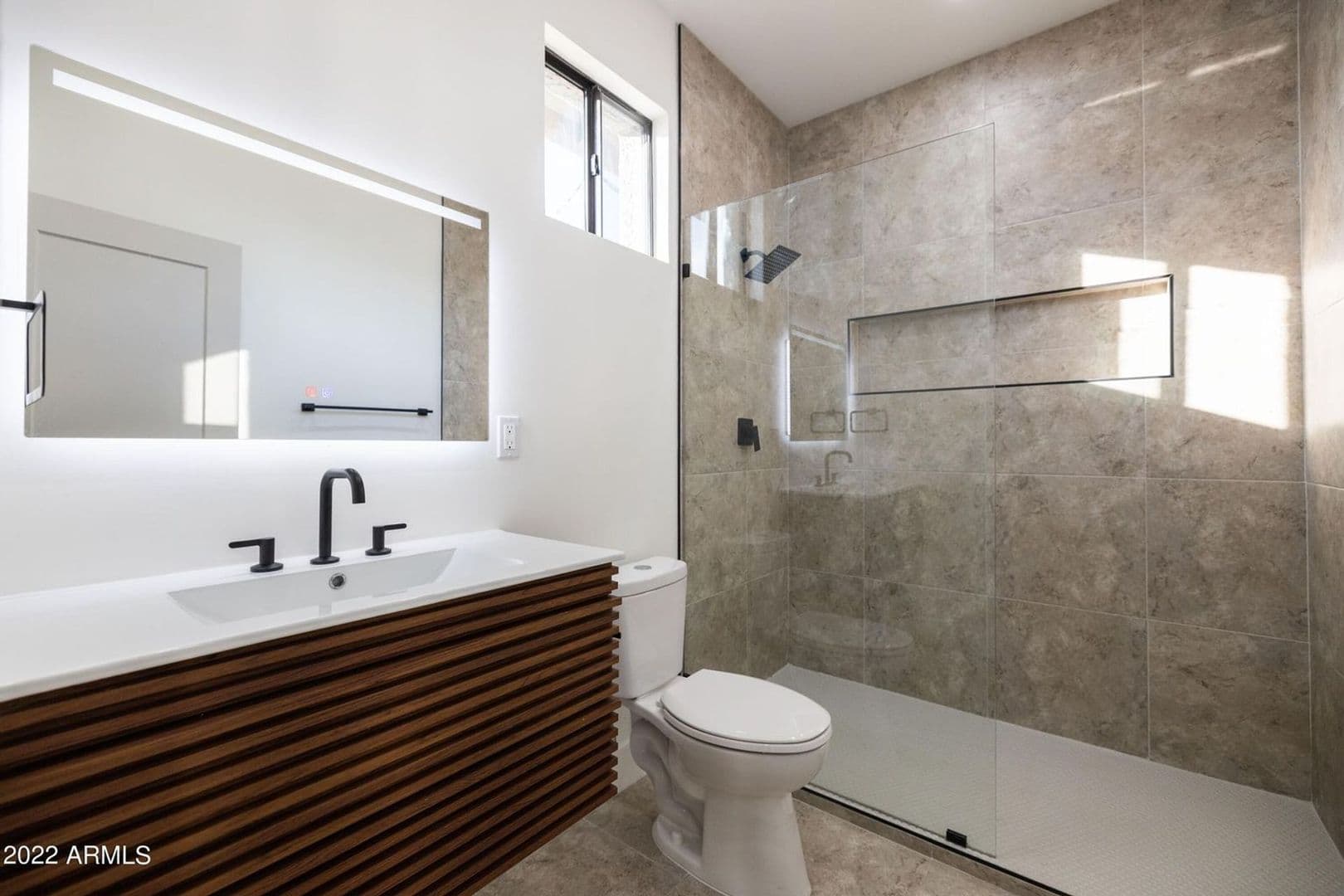 Phoenix Apartment: 326 N. 17th Dr.