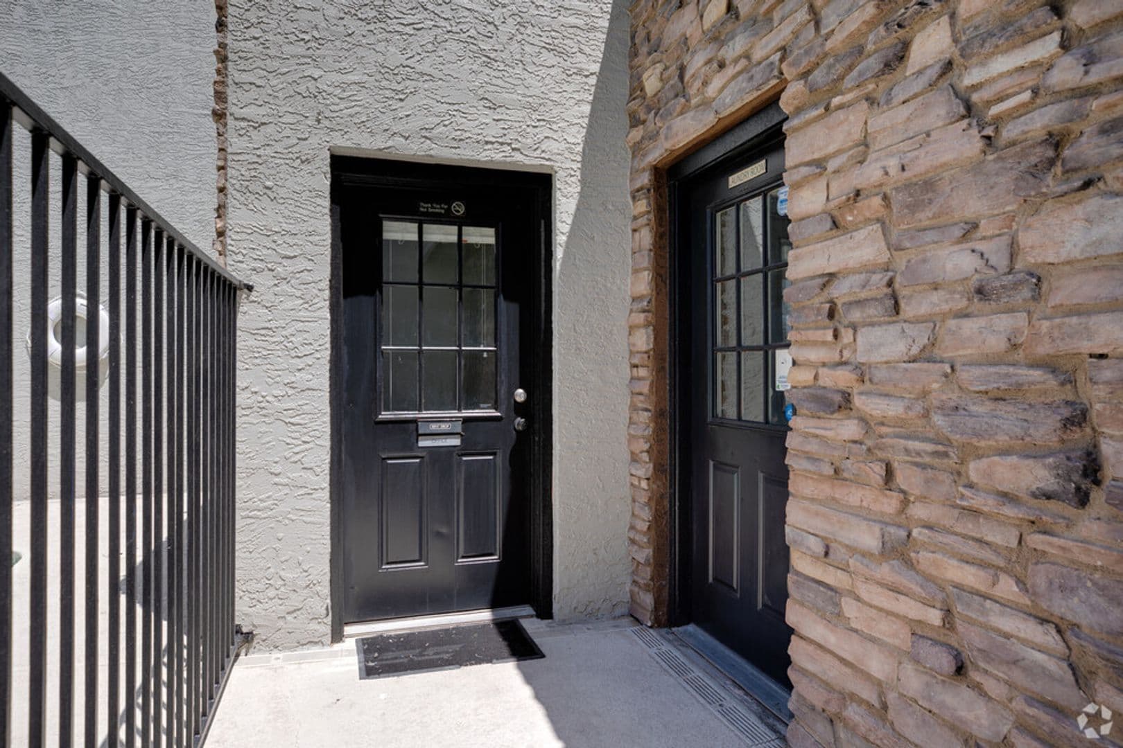 Phoenix Apartment: 2130 West Indian School Road