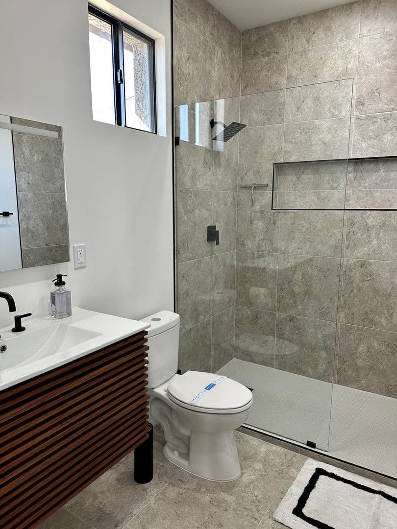 Phoenix Apartment: 326 N. 17th Dr.