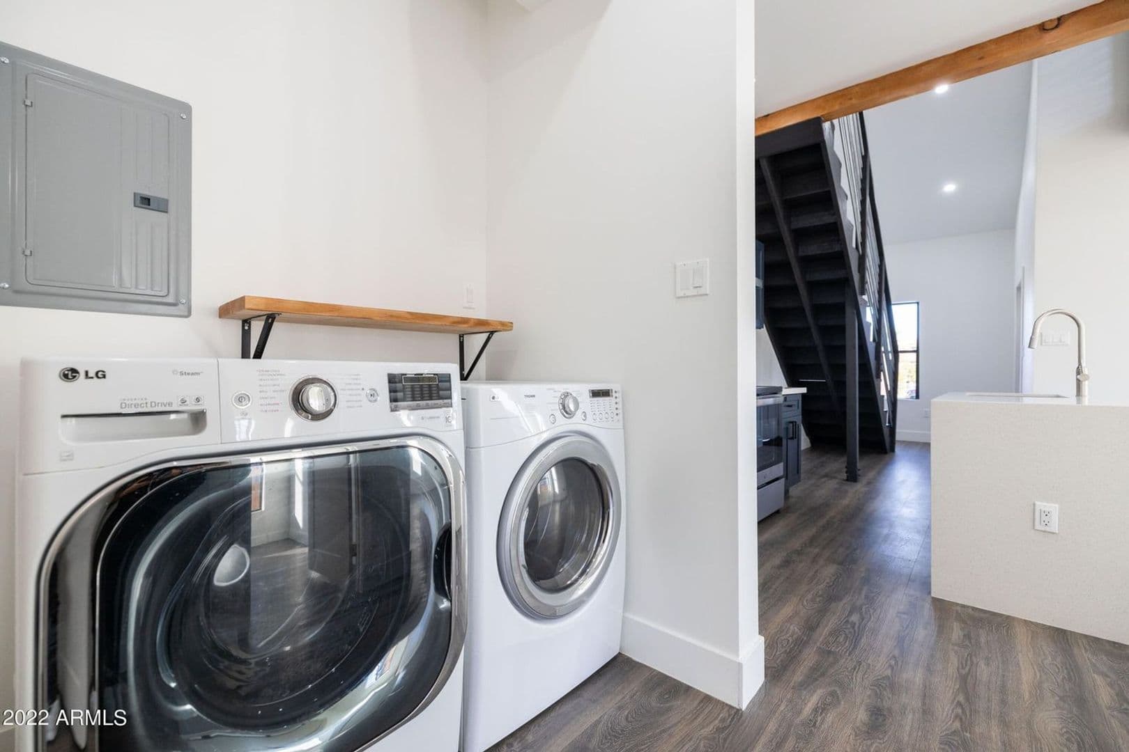 Phoenix Apartment: 326 N. 17th Dr.