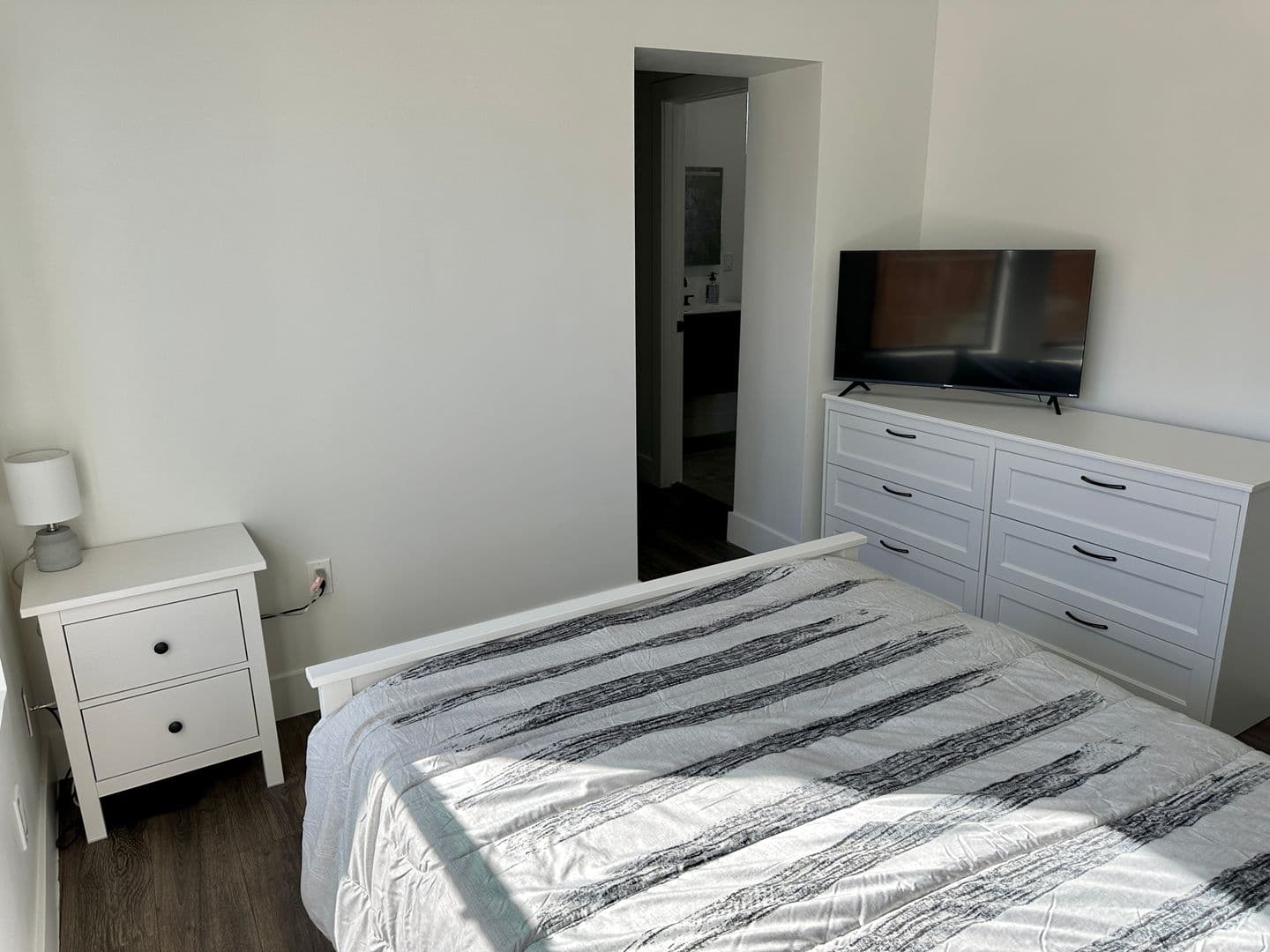 Phoenix Apartment: 326 N. 17th Dr.