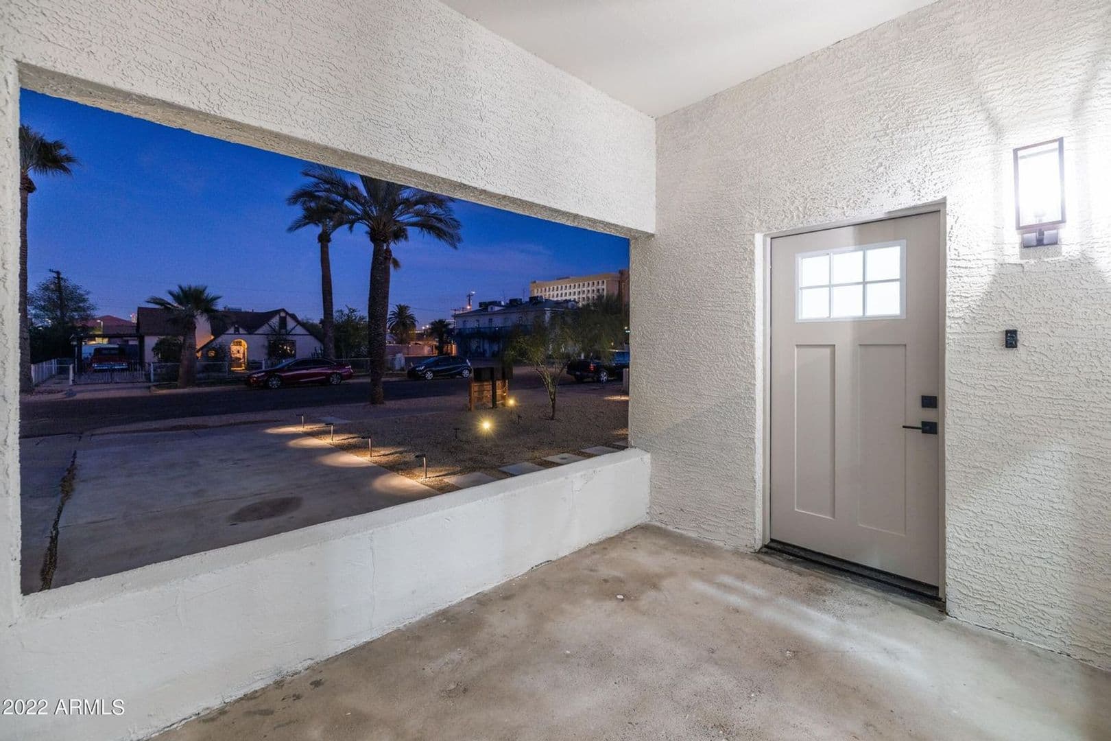 Phoenix Apartment: 326 N. 17th Dr.