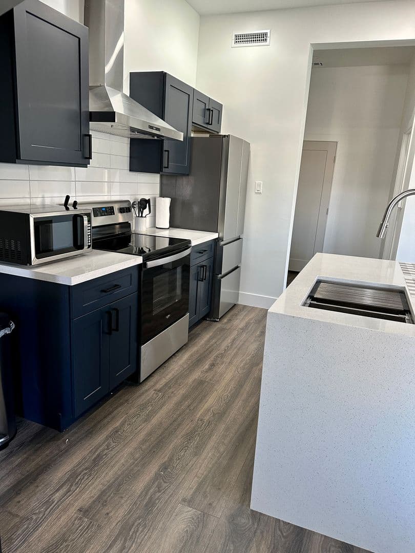 Phoenix Apartment: 326 N. 17th Dr.