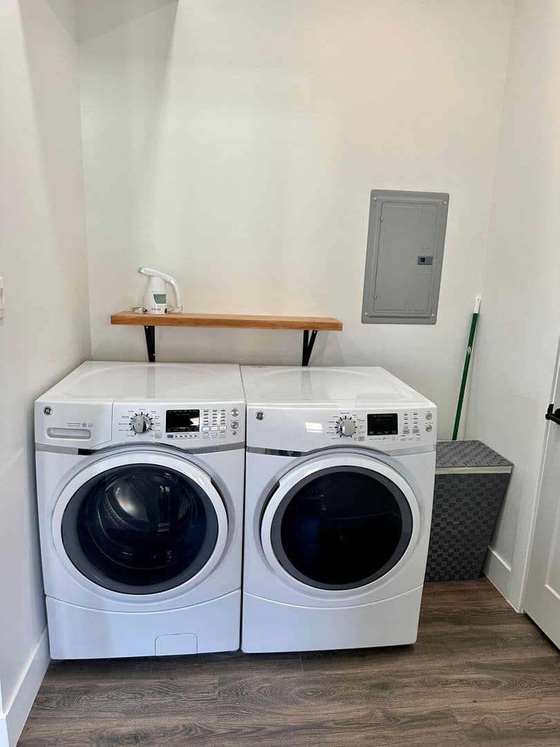Phoenix Apartment: 326 N. 17th Dr.
