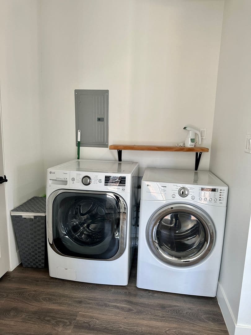 Phoenix Apartment: 326 N. 17th Dr.