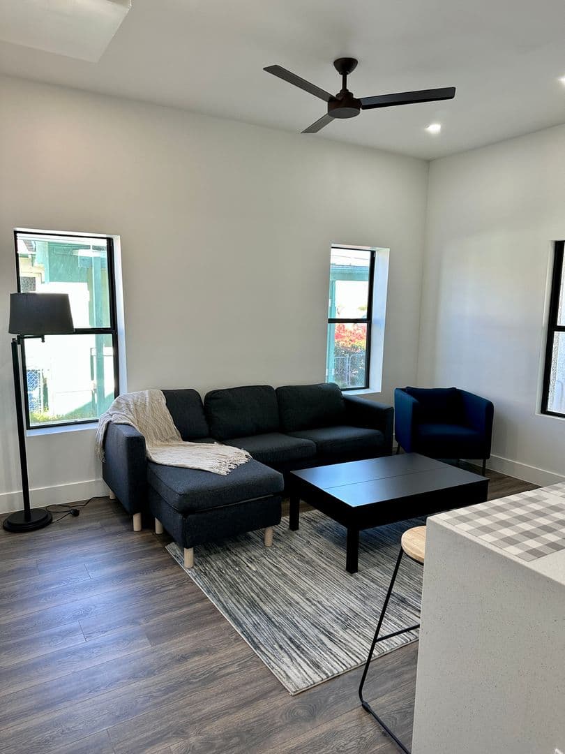 Phoenix Apartment: 326 N. 17th Dr.