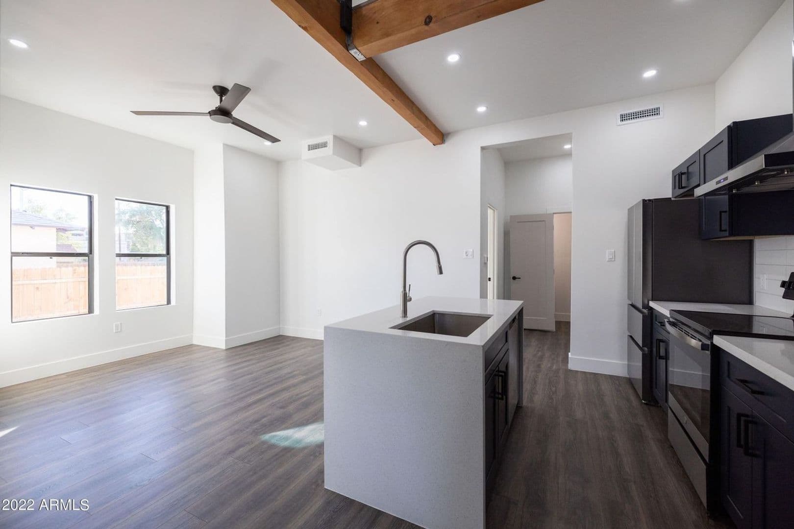 Phoenix Apartment: 326 N. 17th Dr.