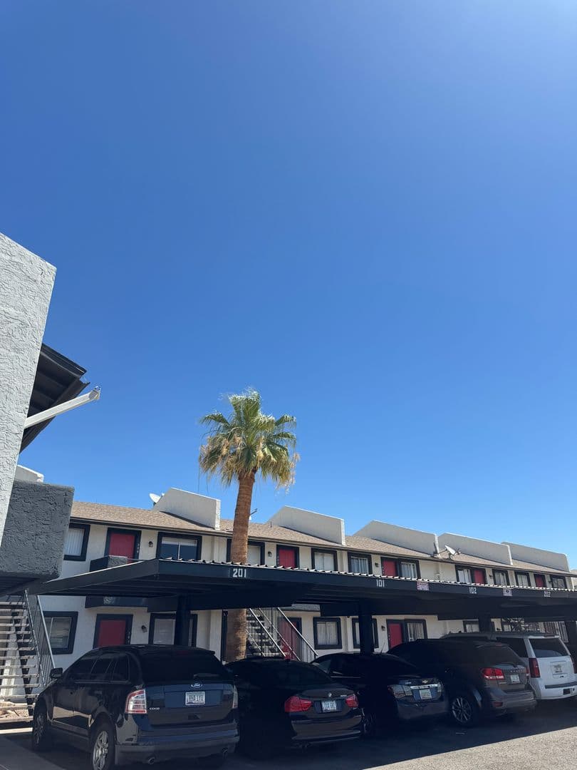 Phoenix Apartment: 2233 N 36th Street