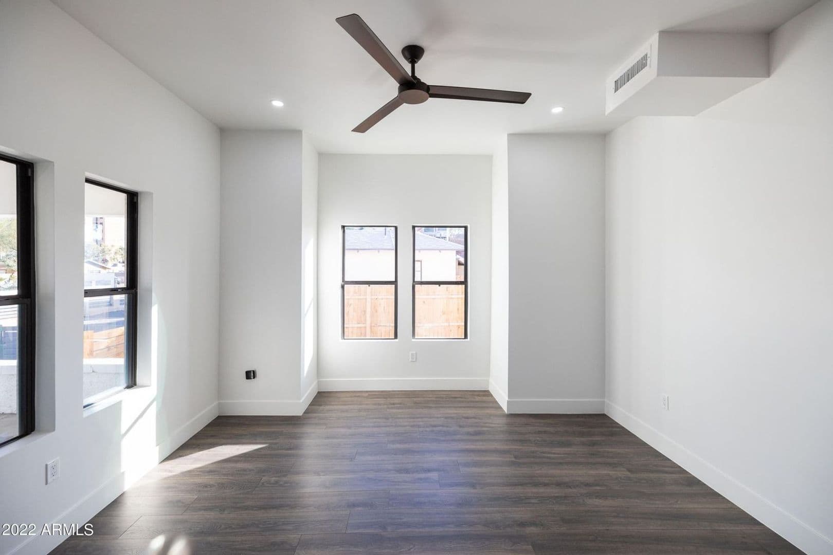 Phoenix Apartment: 326 N. 17th Dr.