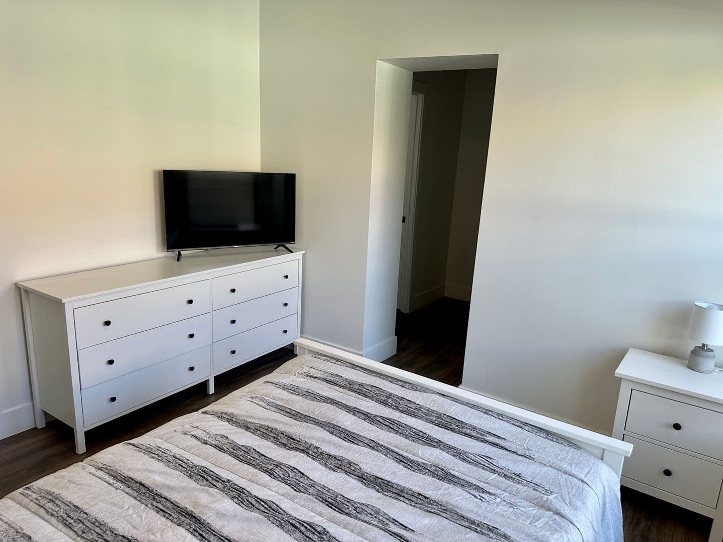 Phoenix Apartment: 326 N. 17th Dr.