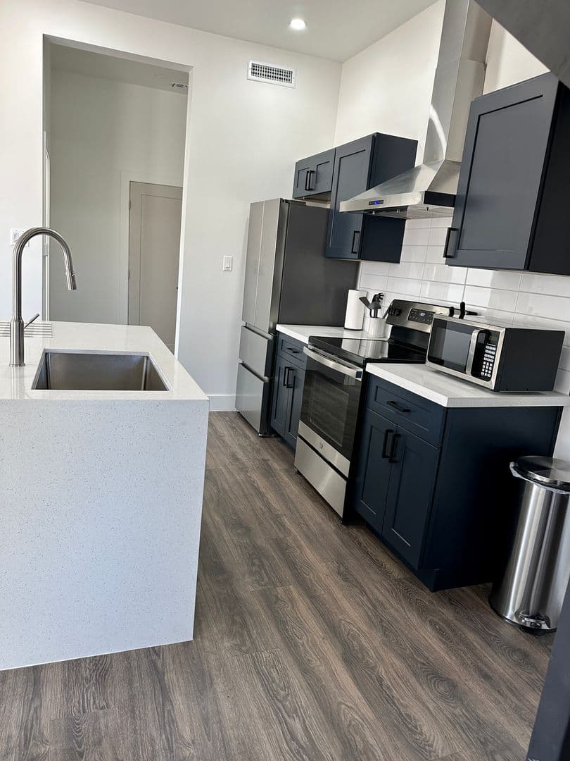 Phoenix Apartment: 326 N. 17th Dr.