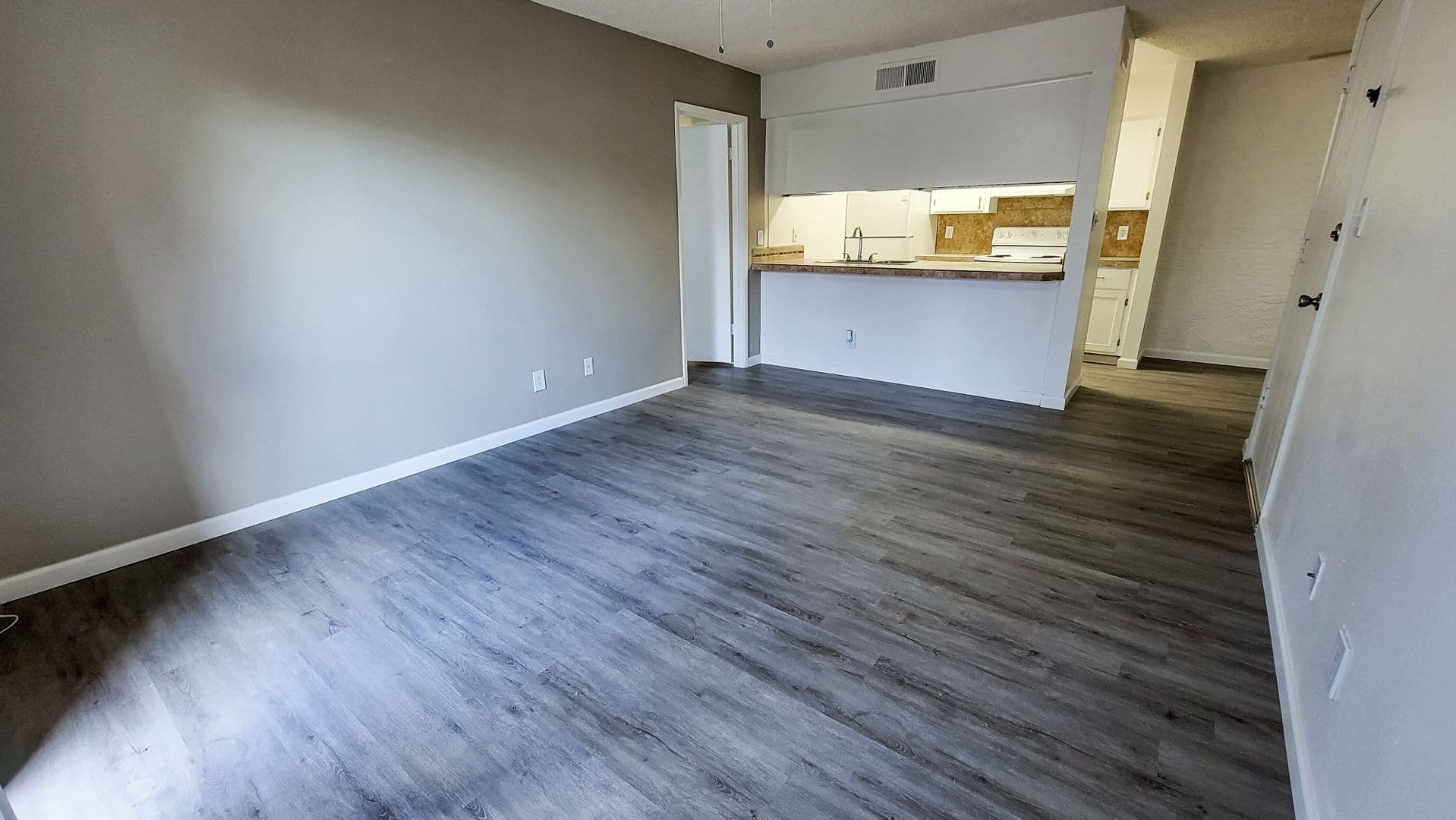 Phoenix Apartment: 8445 North 23rd Avenue
