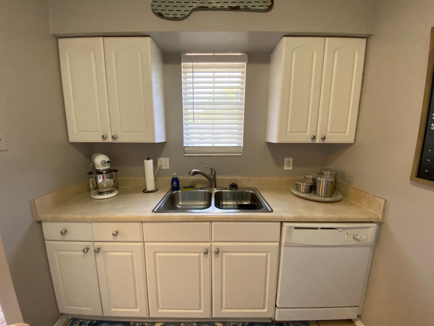 Tallahassee Apartment: 1951 N Meridian Road