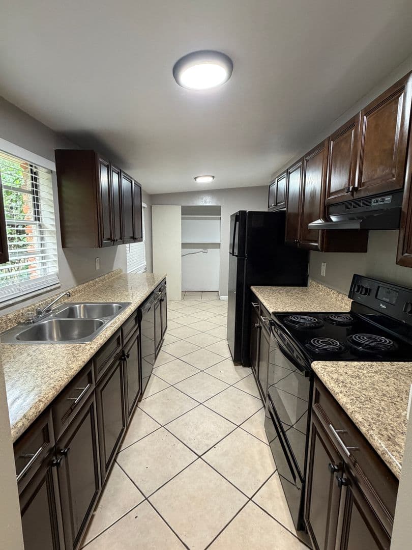 Tallahassee Apartment: 502 W Jefferson Street