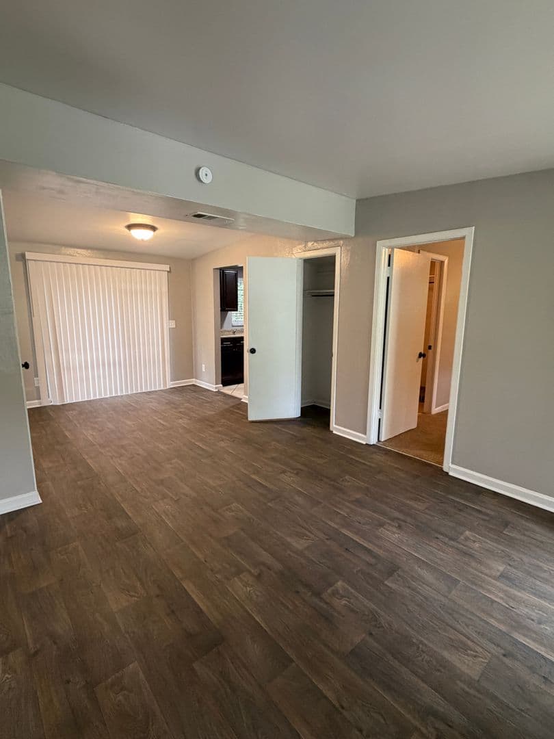 Tallahassee Apartment: 502 W Jefferson Street