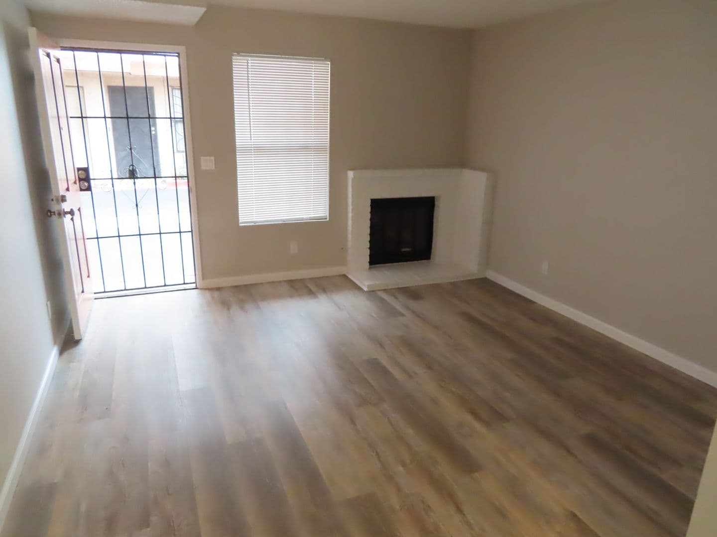 Chula Vista House: 1392 Tempra Place