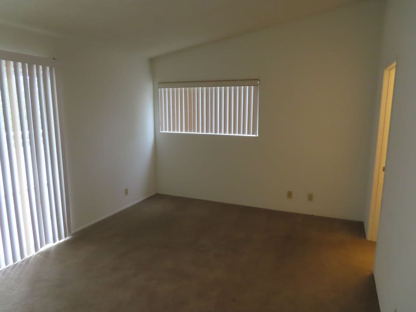 El Cajon Apartment: 1185 Persimmon Avenue