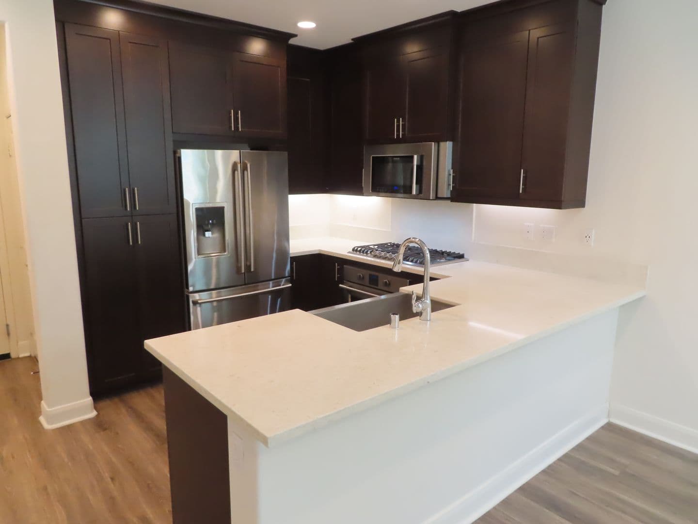 Vista Townhome: 2117 Solara Lane