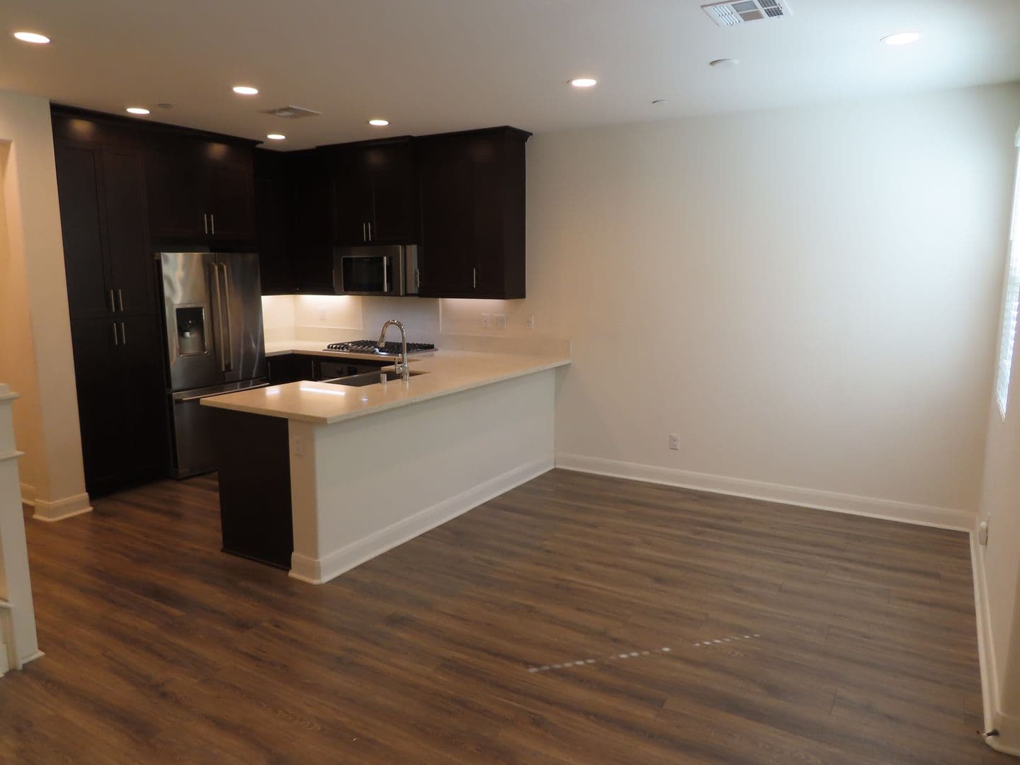Vista Townhome: 2117 Solara Lane