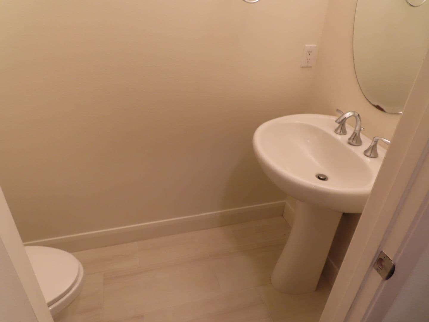 Vista Townhome: 2117 Solara Lane