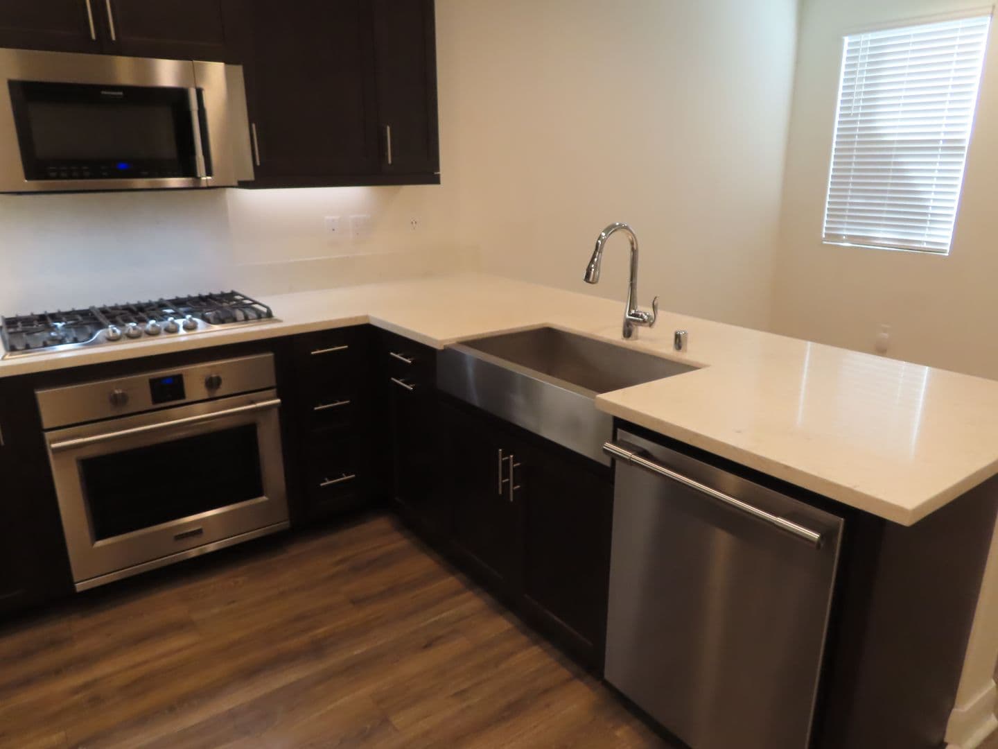 Vista Townhome: 2117 Solara Lane