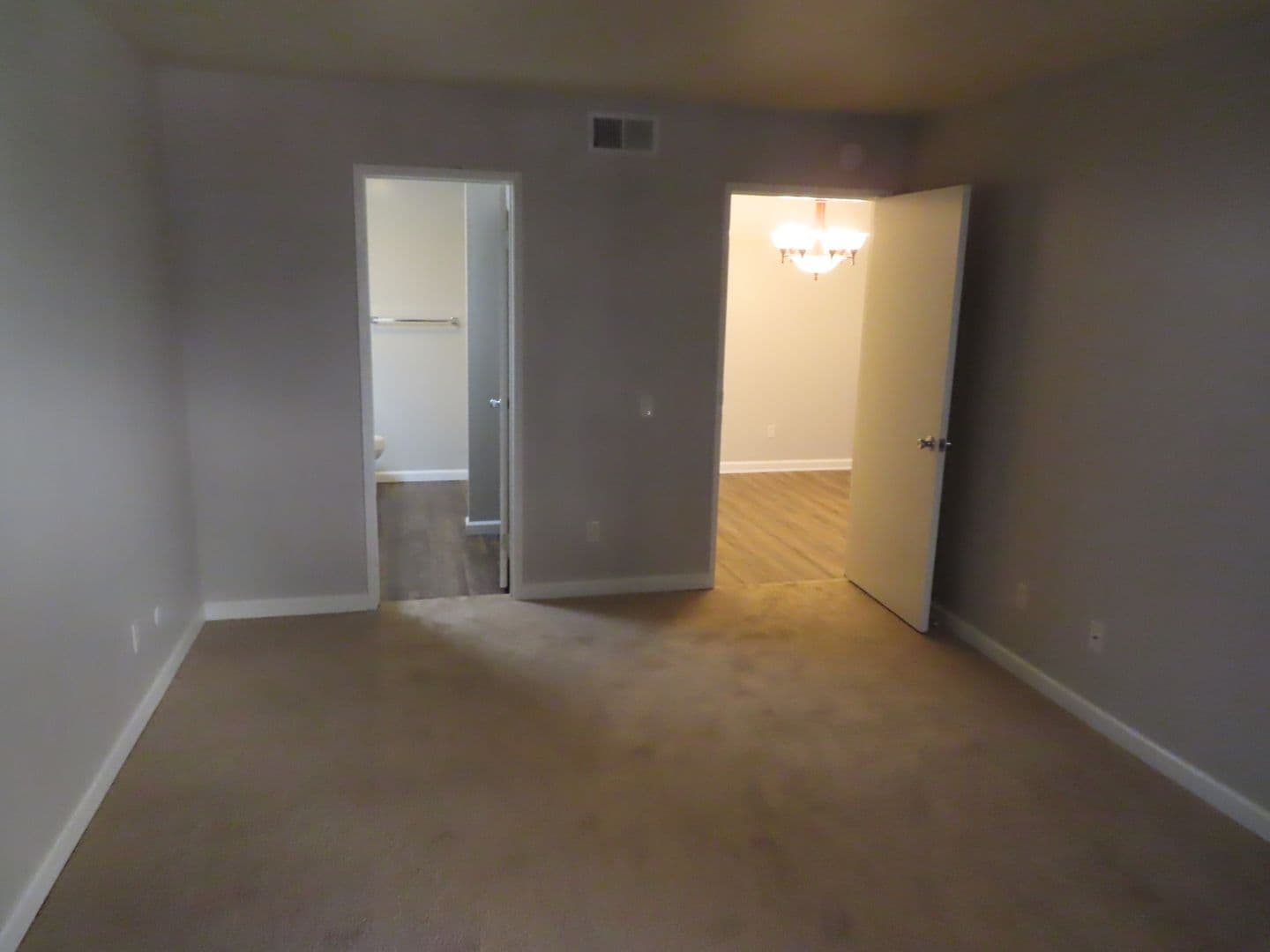 San Diego Condo: 6406 Friars Road #124