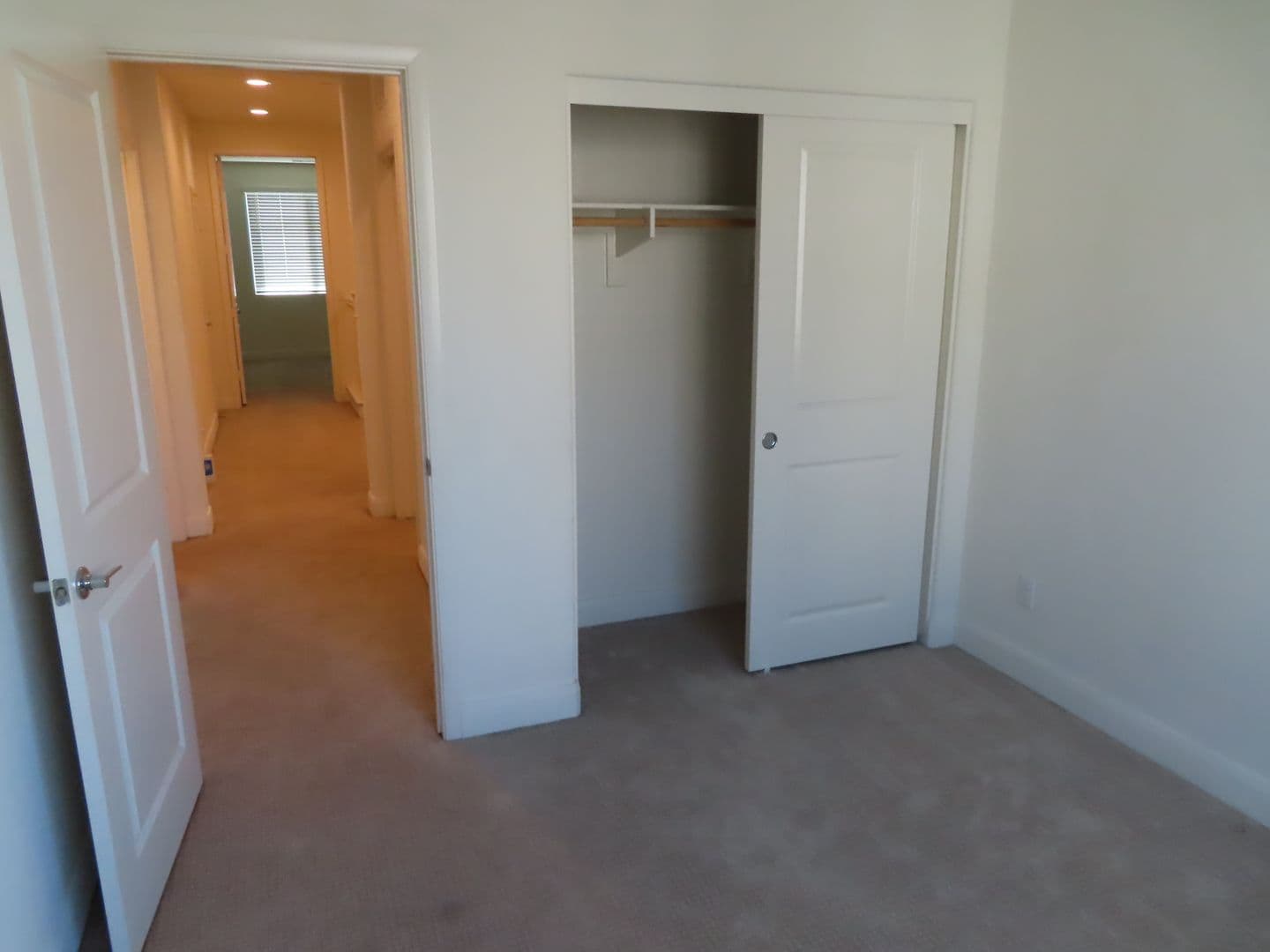 Vista Townhome: 2117 Solara Lane