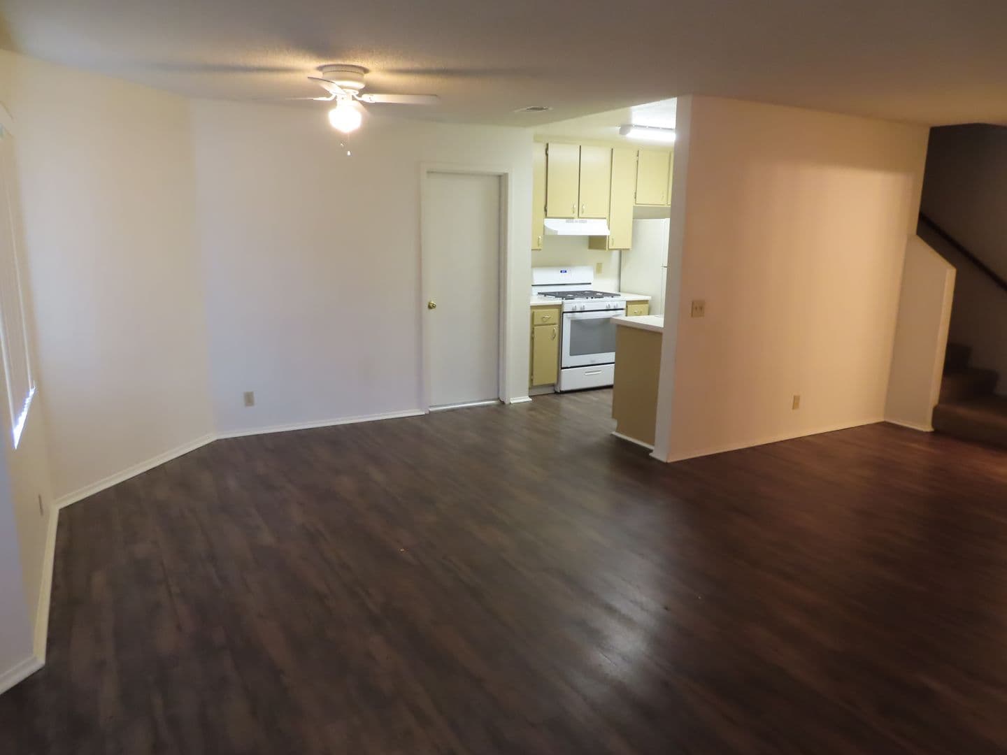El Cajon Apartment: 1185 Persimmon Avenue