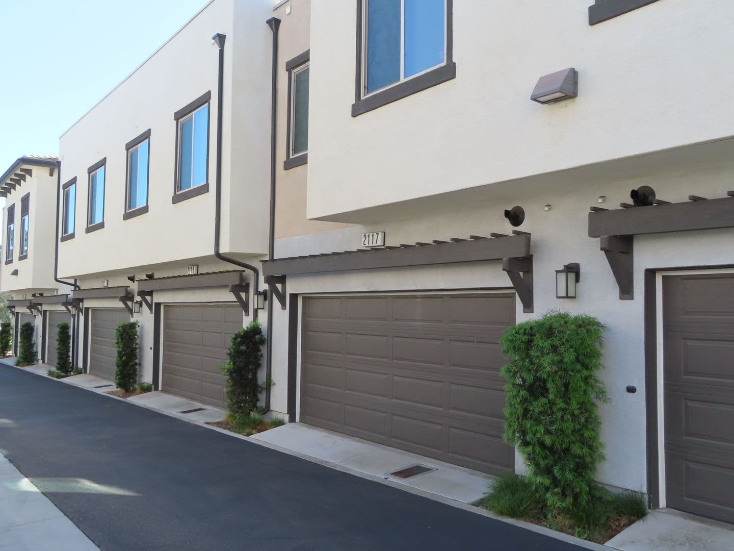 Vista Townhome: 2117 Solara Lane