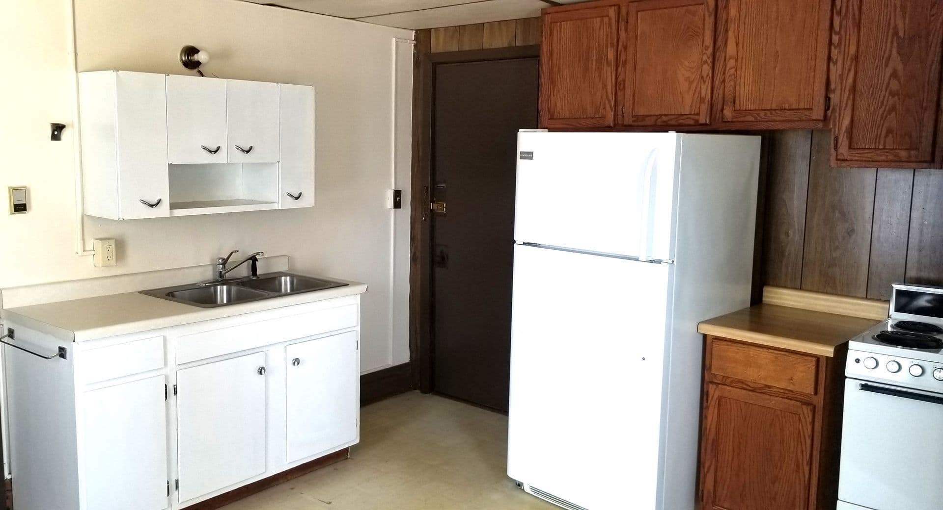 Alexandria Apartment: 315 6th Avenue E