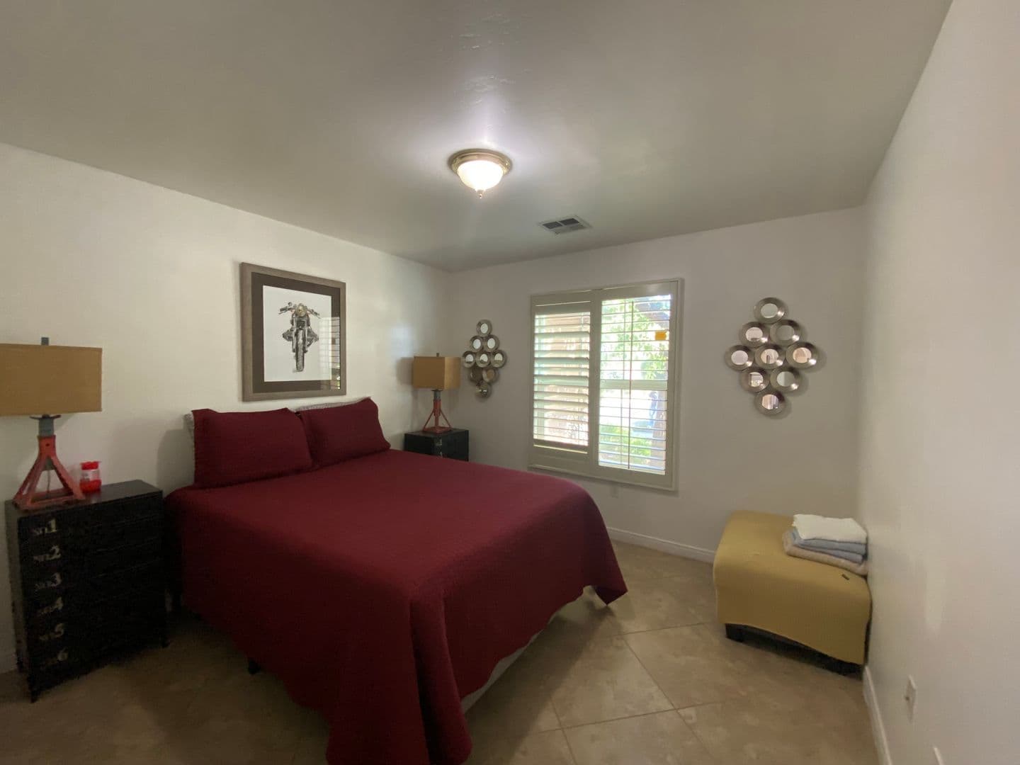 Bakersfield House: 11826 Grecian Laurel Dr