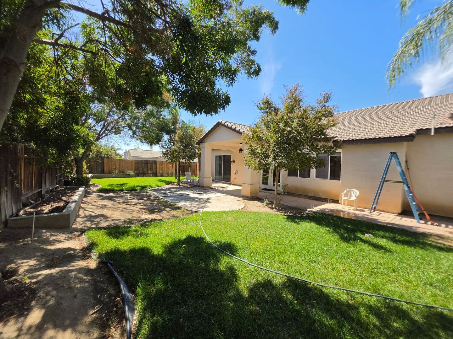 BAKERSFIELD House: 6610 ALDERBROOK LANE
