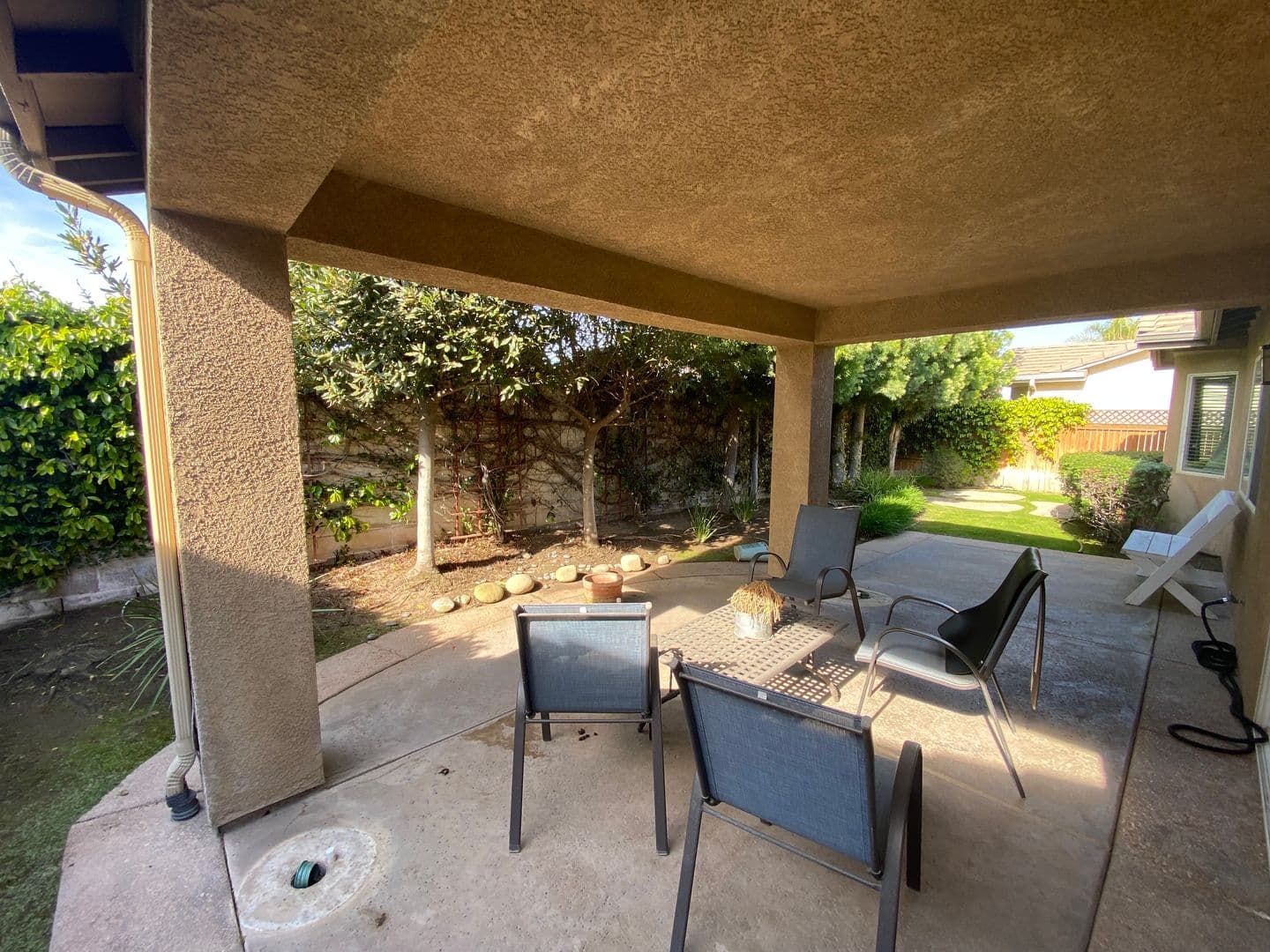 Bakersfield House: 11826 Grecian Laurel Dr