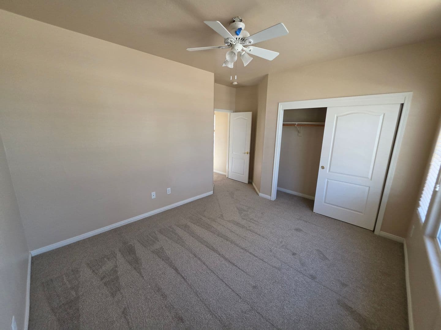 BAKERSFIELD House: 6610 ALDERBROOK LANE