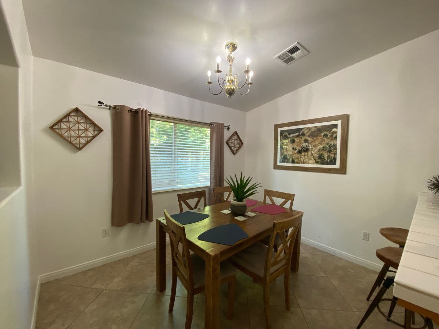 Bakersfield House: 11826 Grecian Laurel Dr