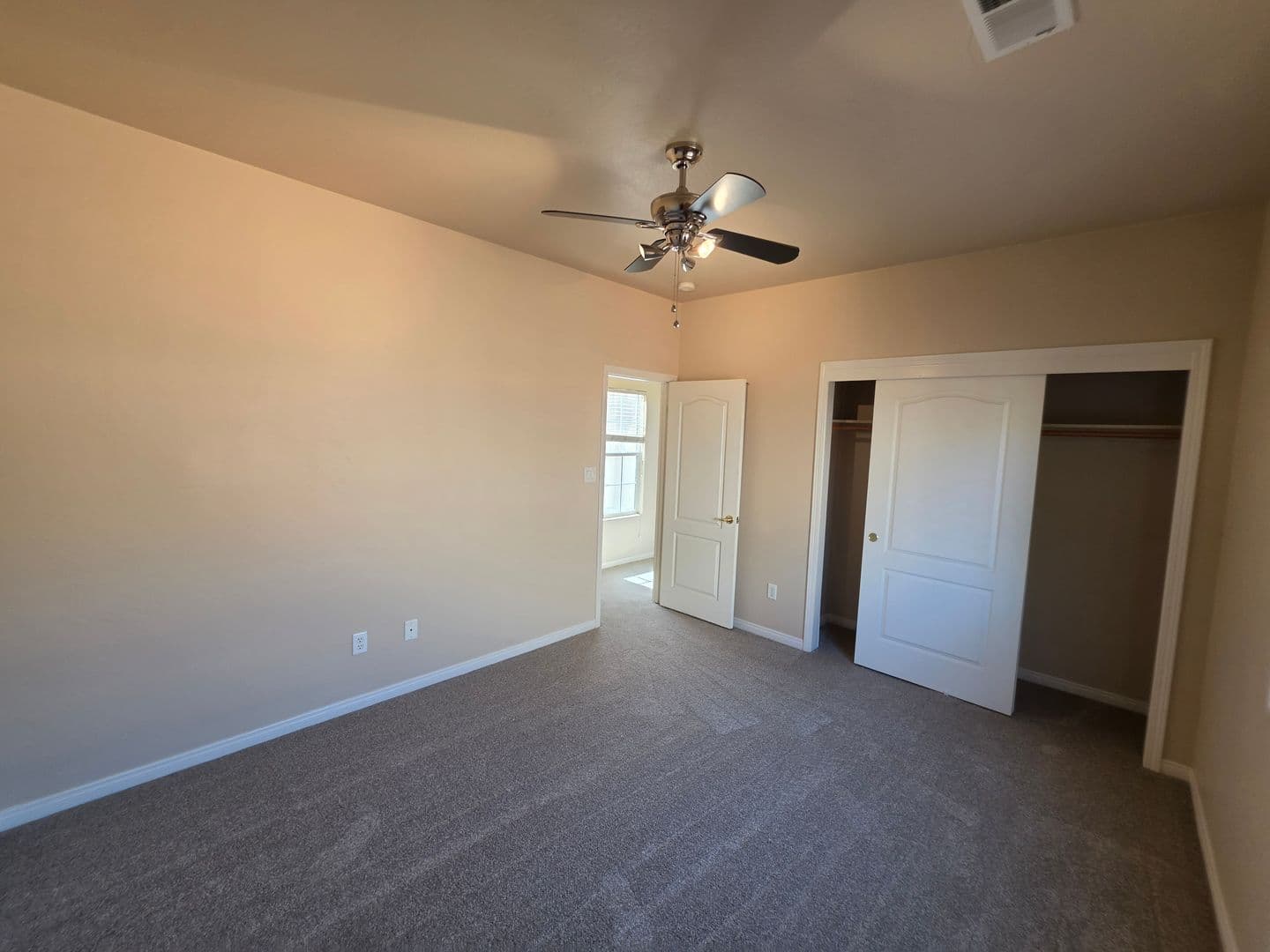 BAKERSFIELD House: 6610 ALDERBROOK LANE