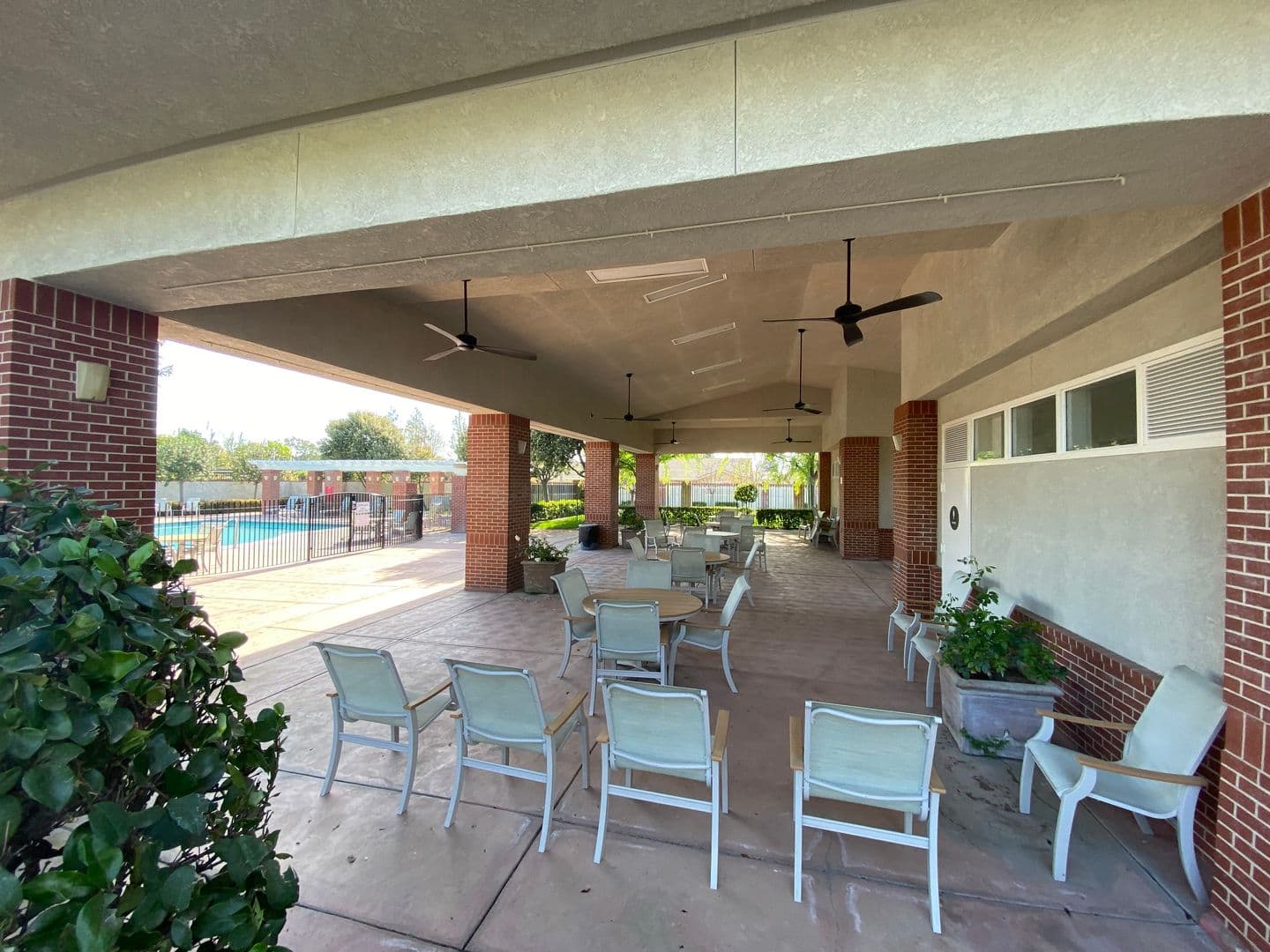 Bakersfield House: 11826 Grecian Laurel Dr